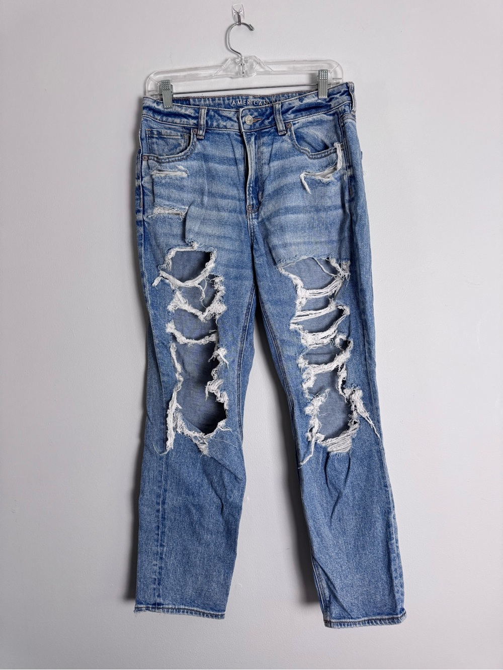 American Eagle Mom jeans Women's Distressed Light Blue Ripped 10 R
